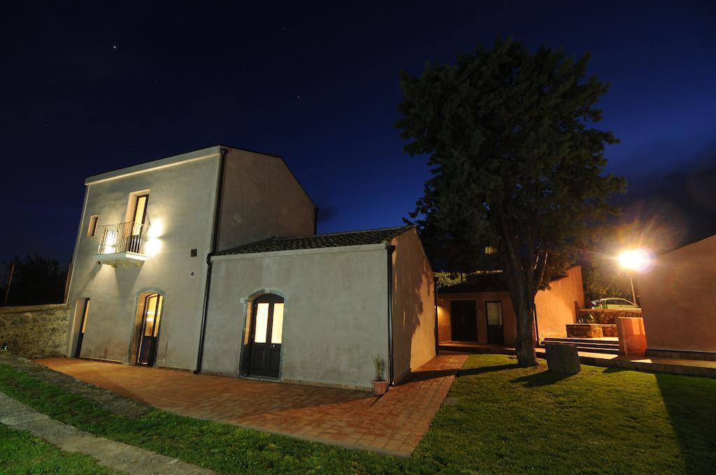 Villa Il Giardino Degli Ovali Fiumefreddo di Sicilia Zimmer foto