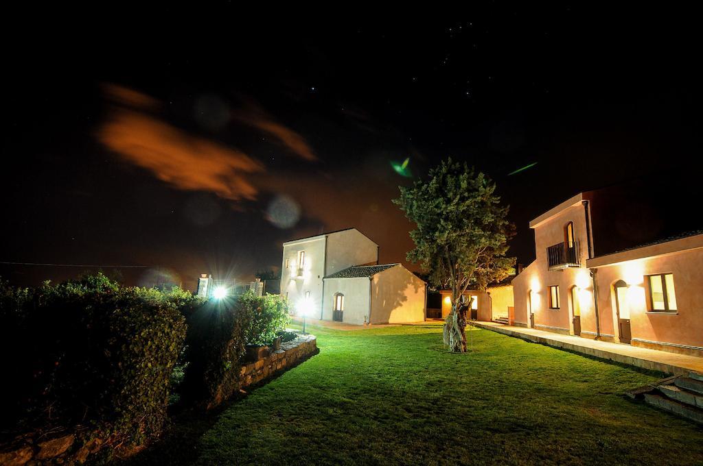 Villa Il Giardino Degli Ovali Fiumefreddo di Sicilia Exterior foto